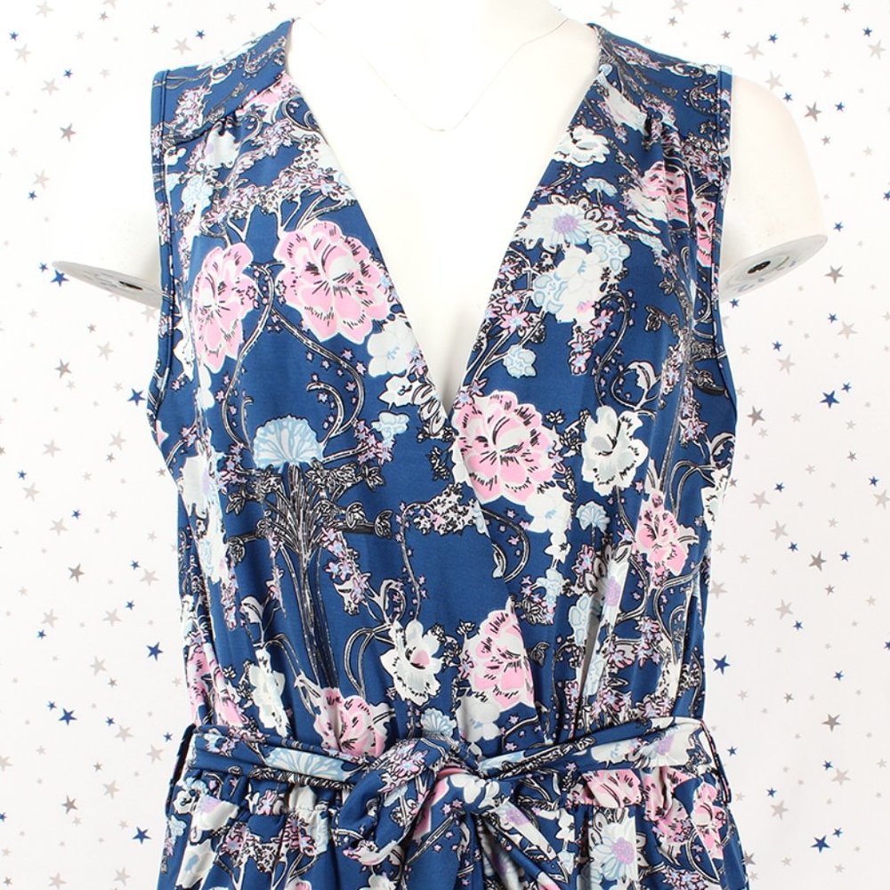 Sleeveless Surplice V-neck Floral Print Jumpsuit - Picture 3 of 8